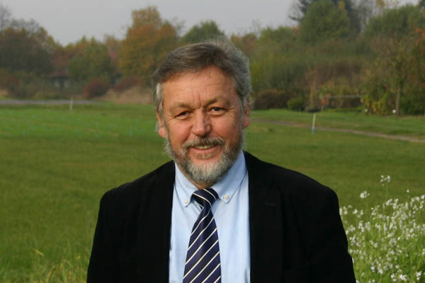 Humboldt_Uni_Berlin_Prof_Dr_Frank_Ellmer_agrajo.jpg