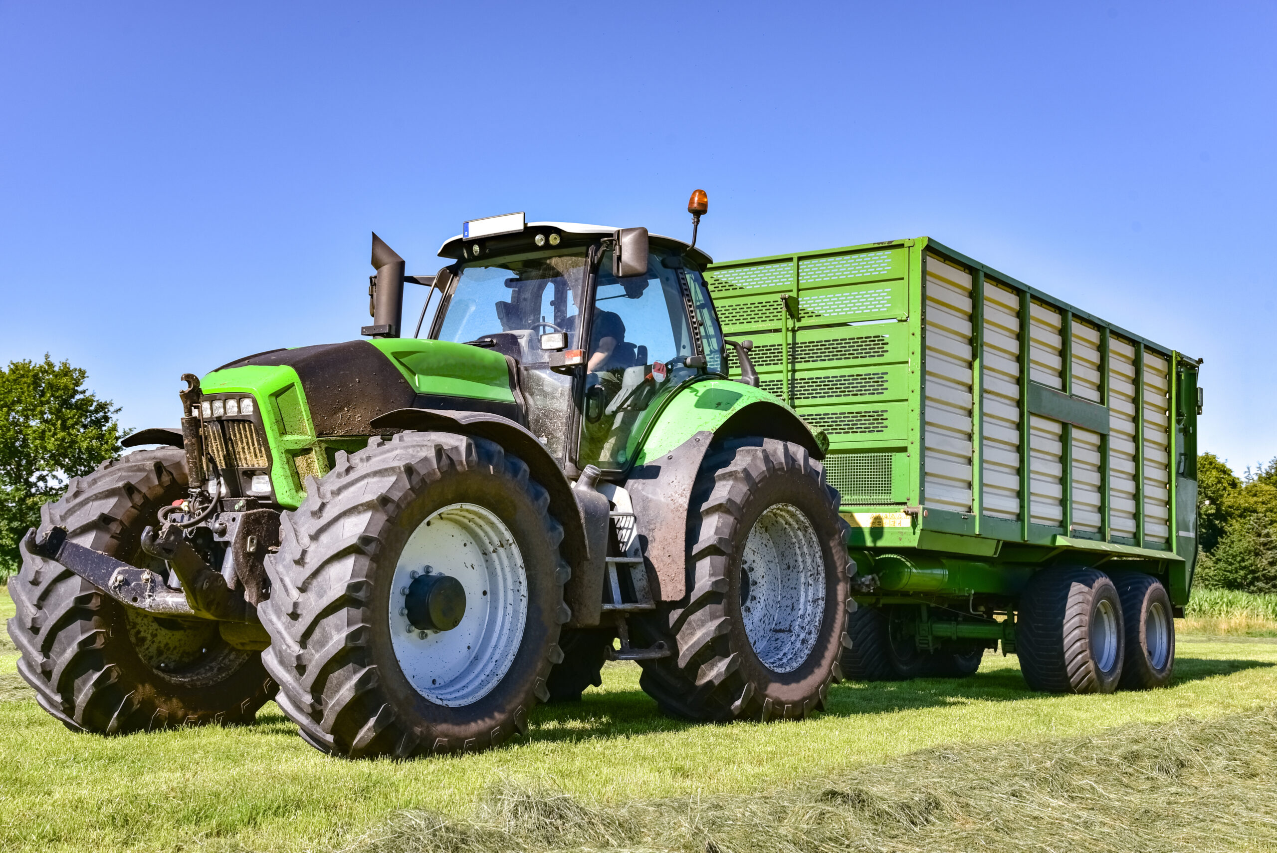 Traktor mit Abschiebewagen